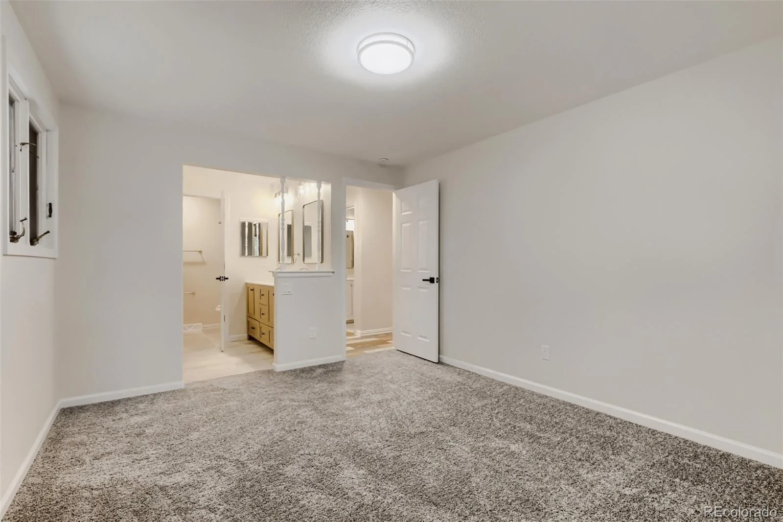 689 Jasper Street Aurora CO 80011 MLS #REC8789367 06032026163513 1600 10