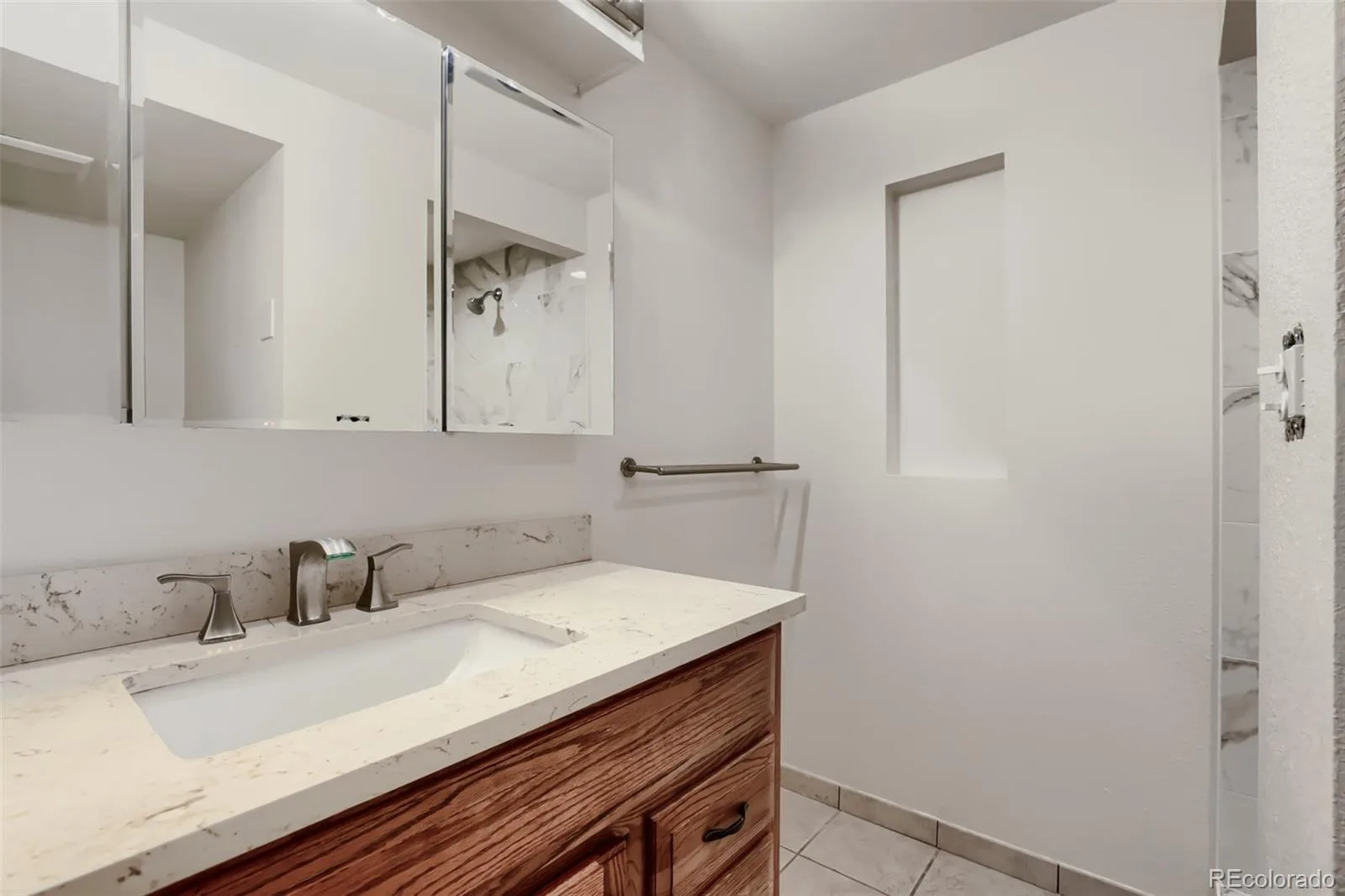 689 Jasper Street Aurora CO 80011 MLS #REC8789367 06032026163513 1600 14