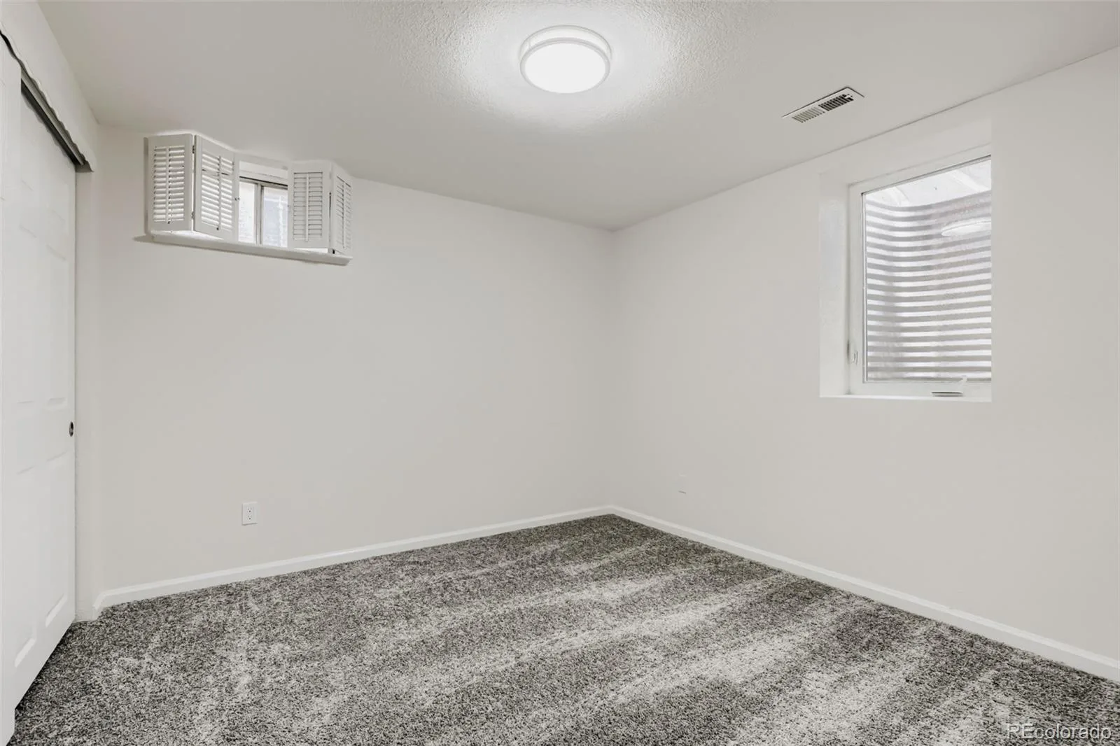 689 Jasper Street Aurora CO 80011 MLS #REC8789367 06032026163513 1600 19