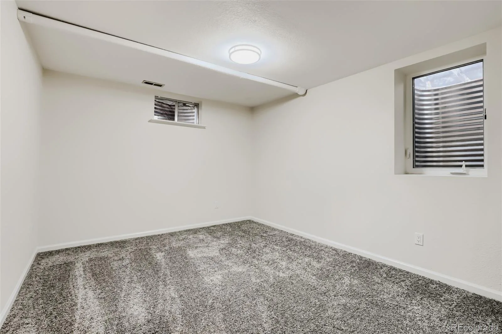 689 Jasper Street Aurora CO 80011 MLS #REC8789367 06032026163513 1600 20