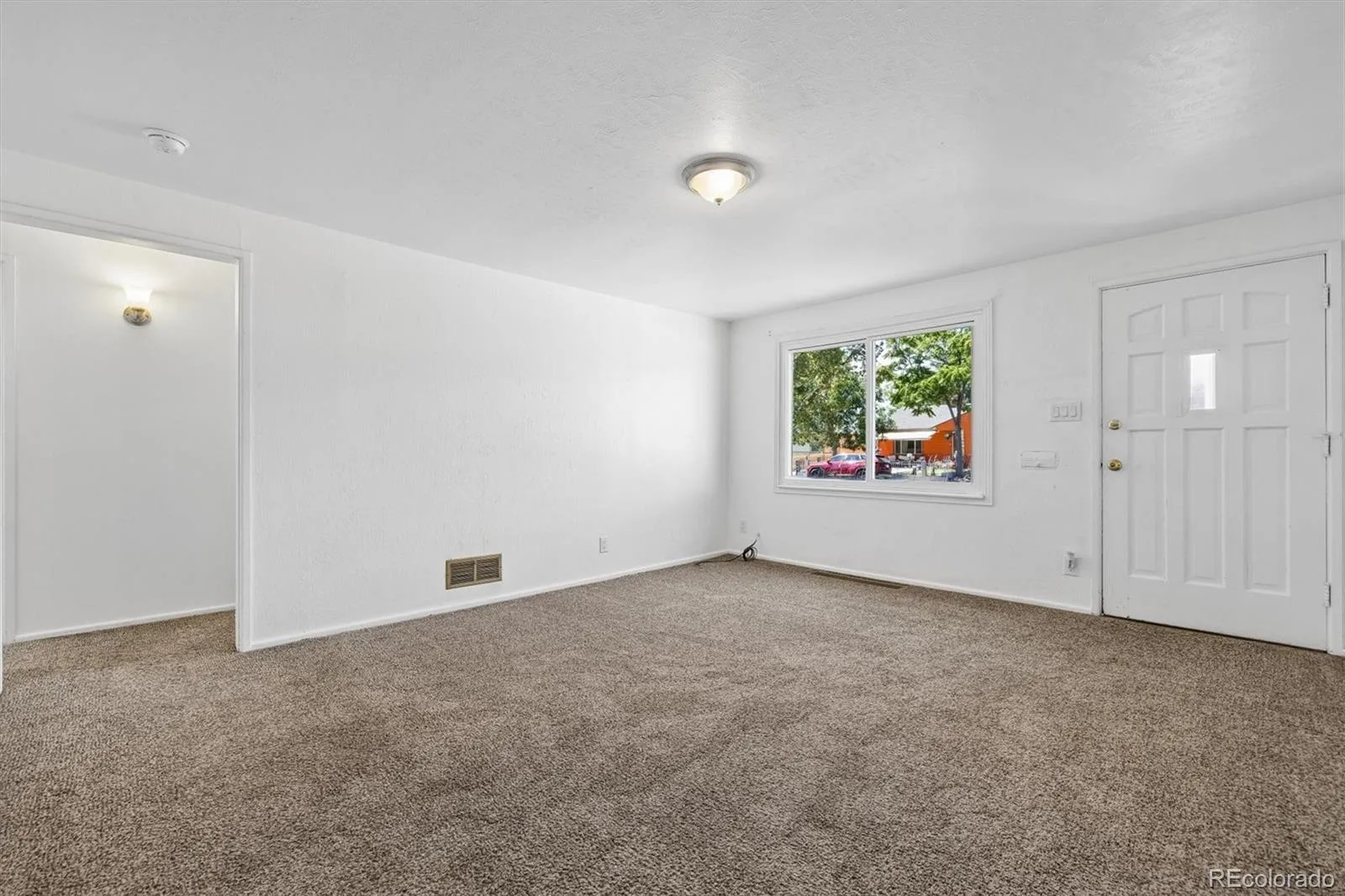 1064 Galena Street Aurora CO 80010 | MLS #REC8790915 08252026192736 1600 3