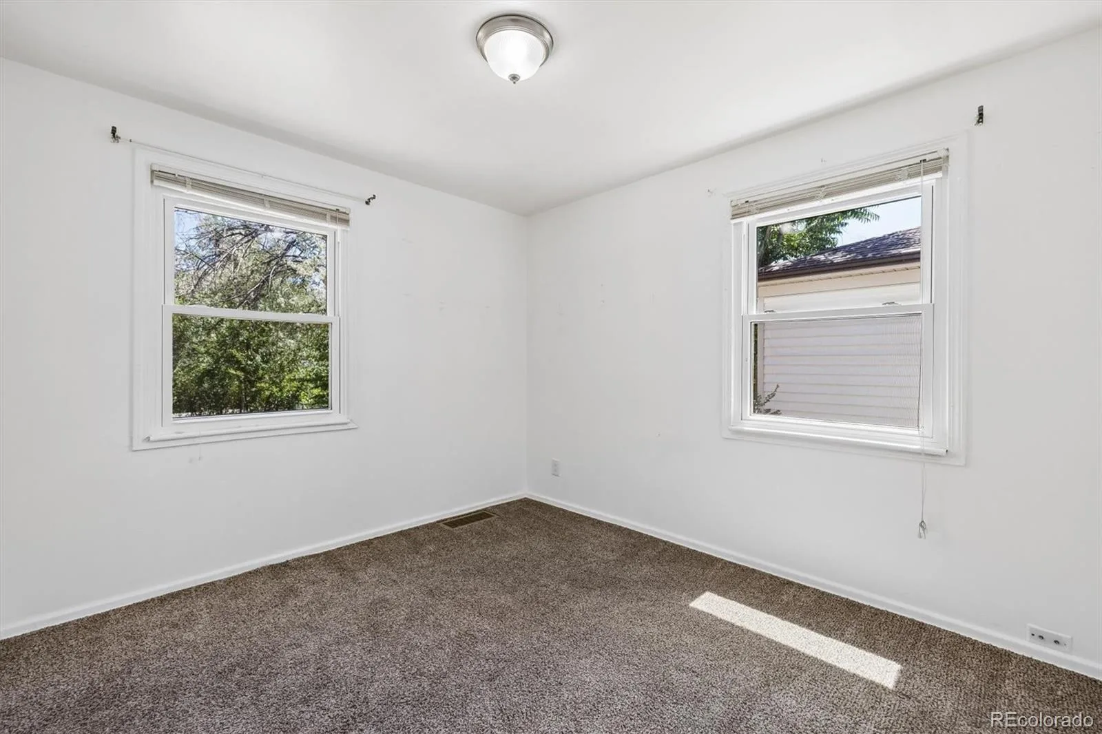 1064 Galena Street Aurora CO 80010 | MLS #REC8790915 08252026192736 1600 9