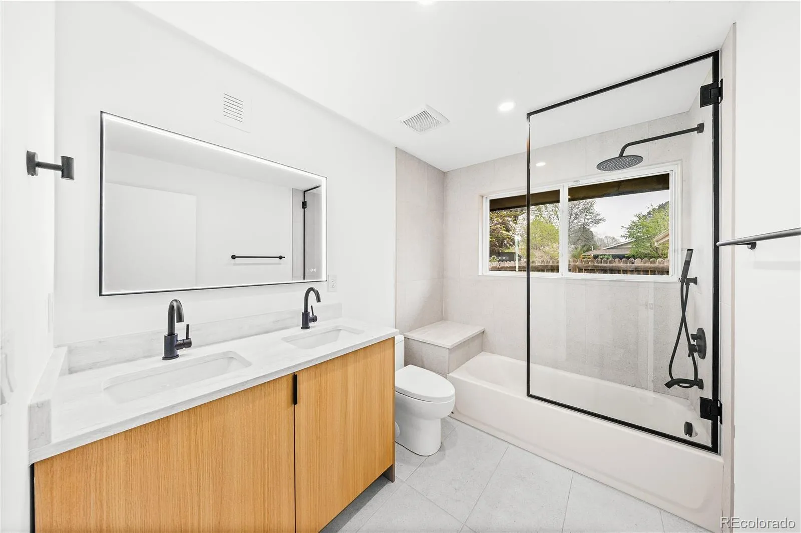 04202026164816 1600 33