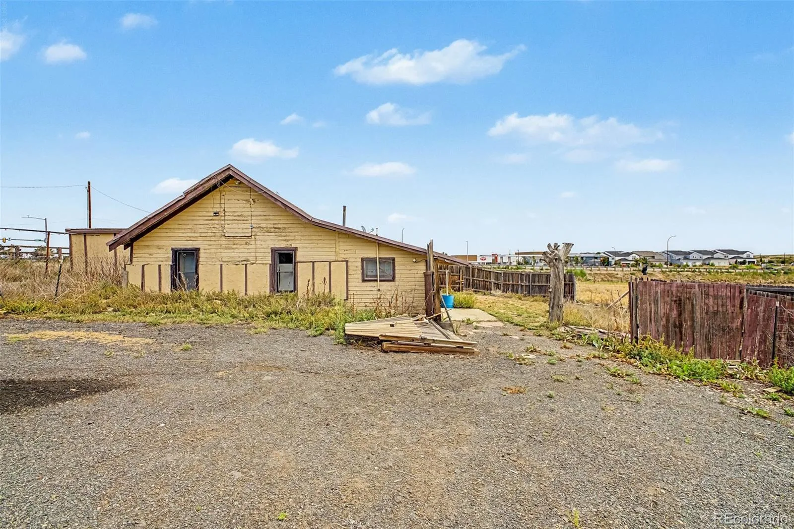 8473 Indiana Street Arvada CO 80007 | MLS #REC8797749 08072026125625 1600 20