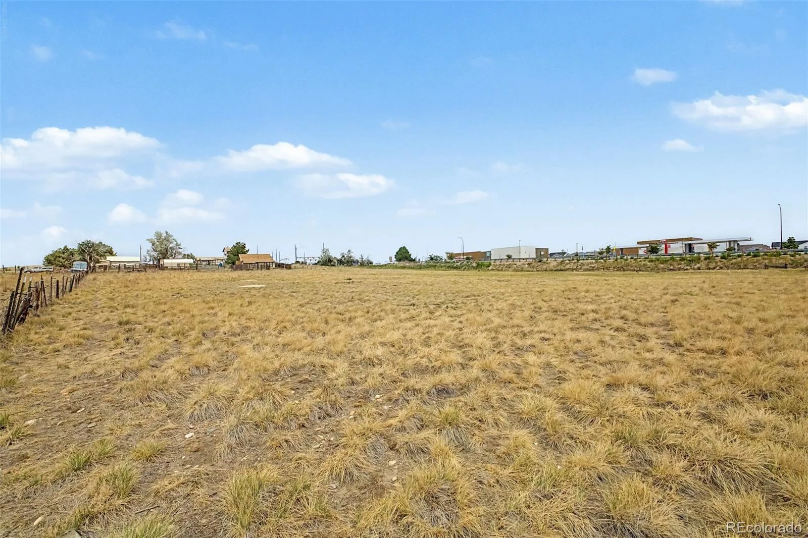 8473 Indiana Street Arvada CO 80007 | MLS #REC8797749 08072026125625 1600 24