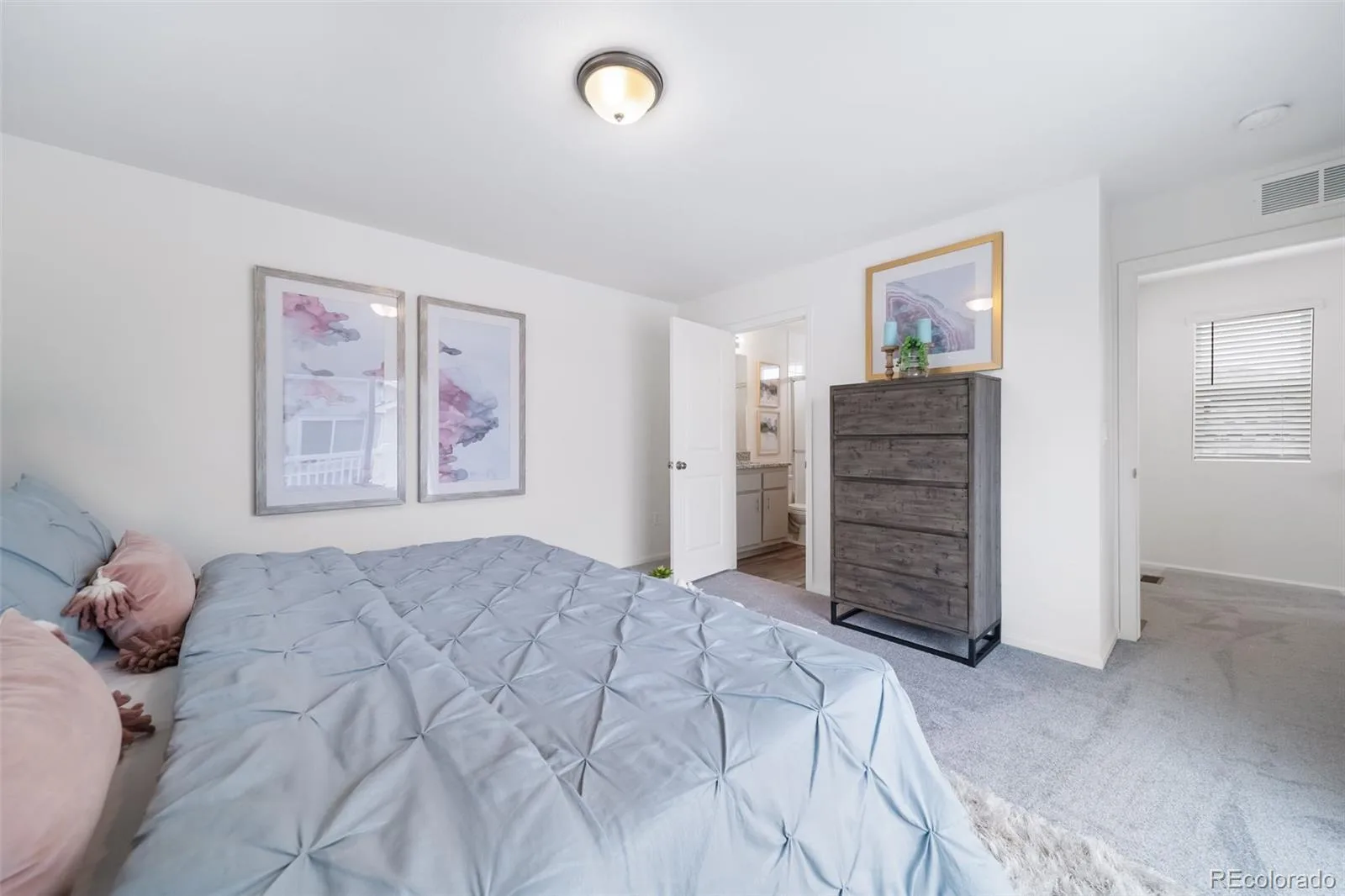 10060 Revere Court Commerce City CO 80022 | MLS #REC8804856 08122026193855 1600 24