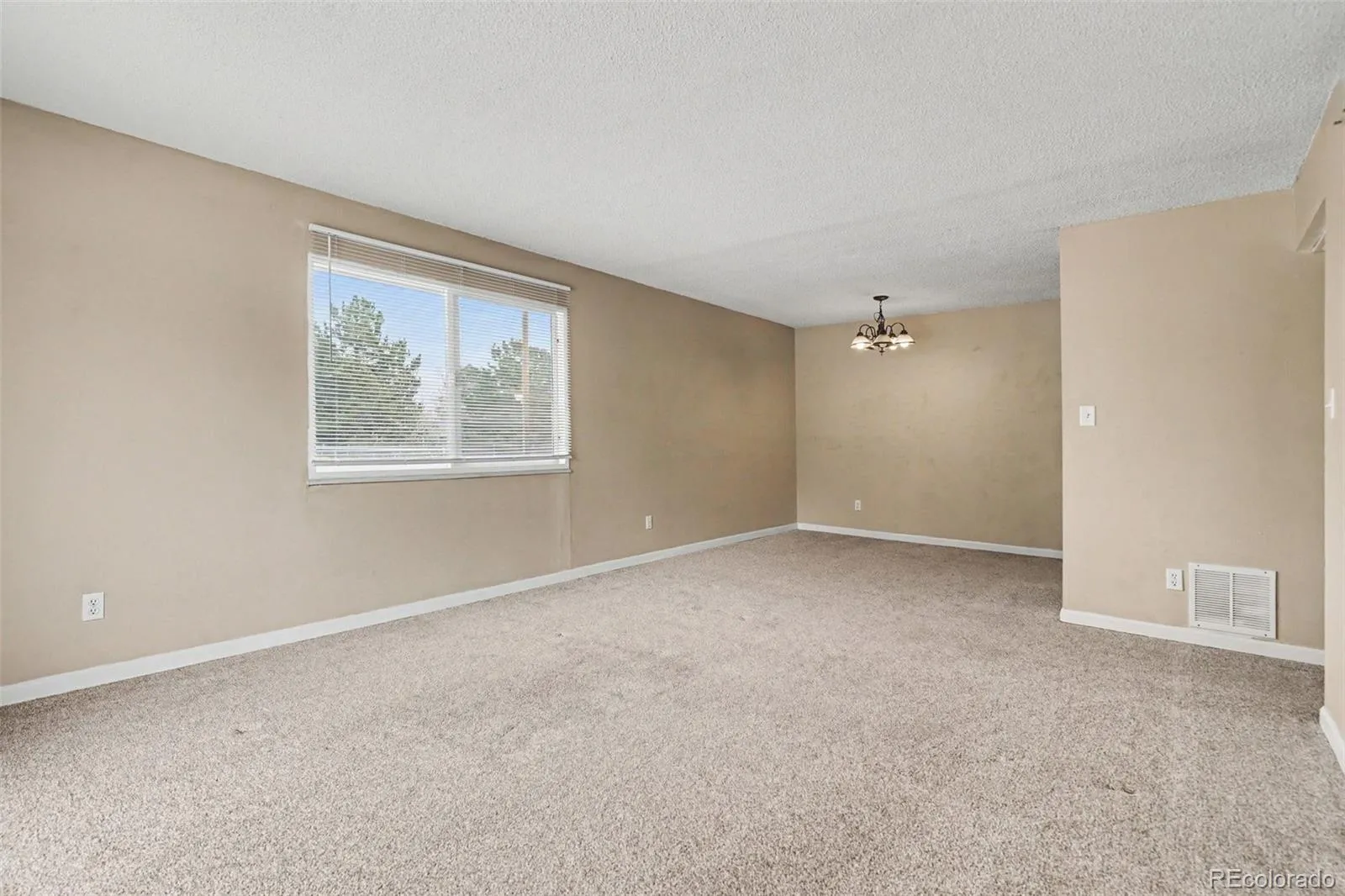 7755 E Quincy Avenue #201A6 Denver CO 80237 MLS #REC8806218 04082026203634 1600 2