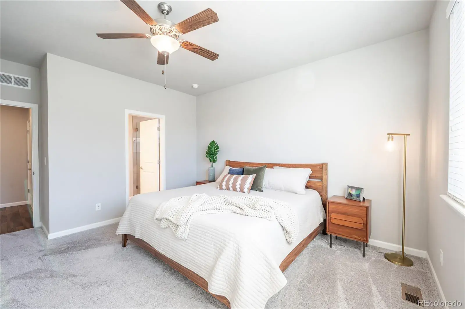 02032026022257 1600 16