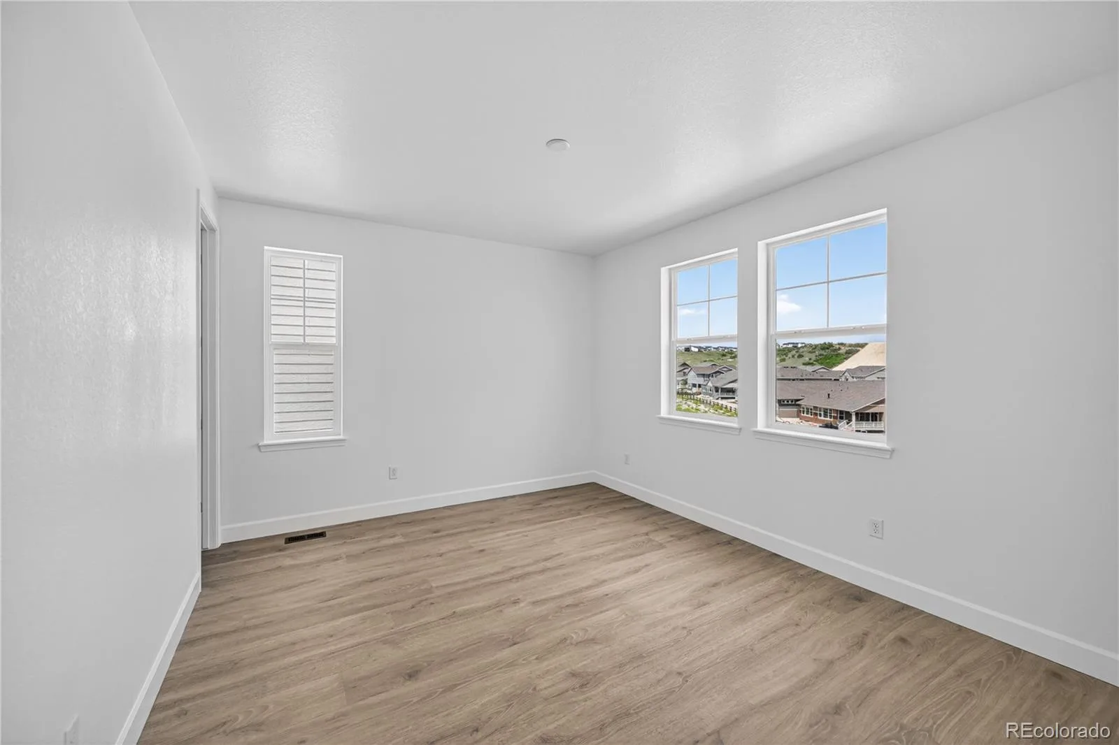 4039 Descent Street Castle Rock CO 80108 MLS #REC8808033 06102026191055 1600 11