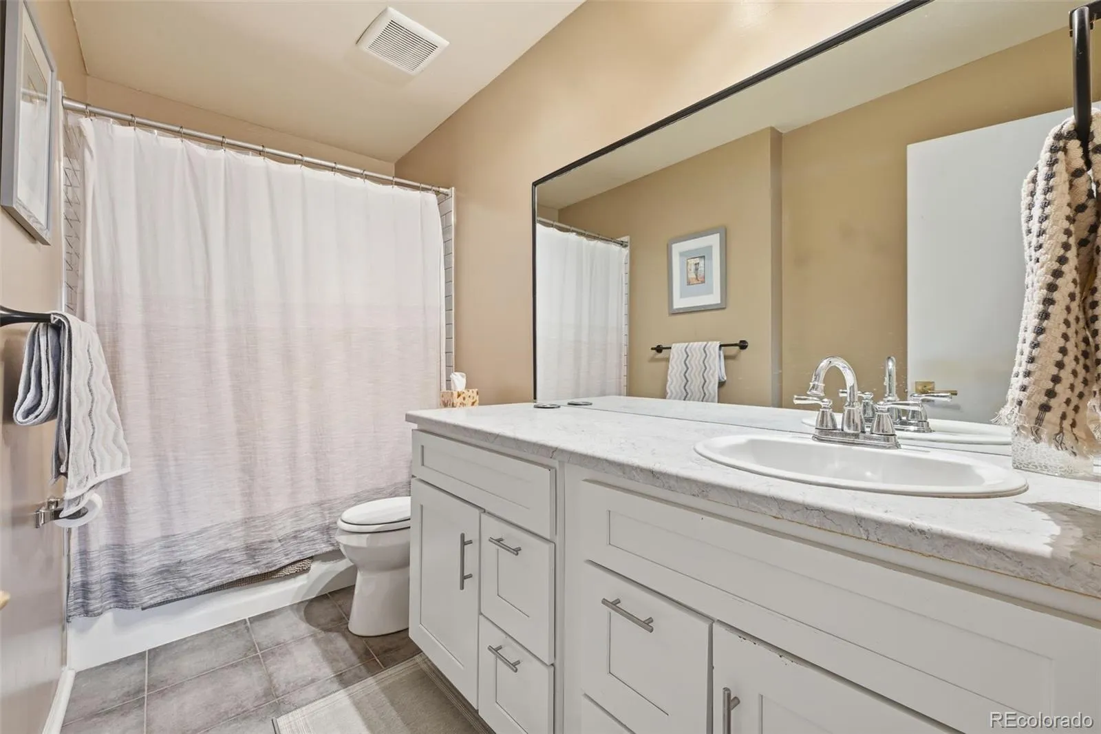 4234 W Pondview Drive Littleton CO 80123 | MLS #REC8808517 05262026211854 1600 14