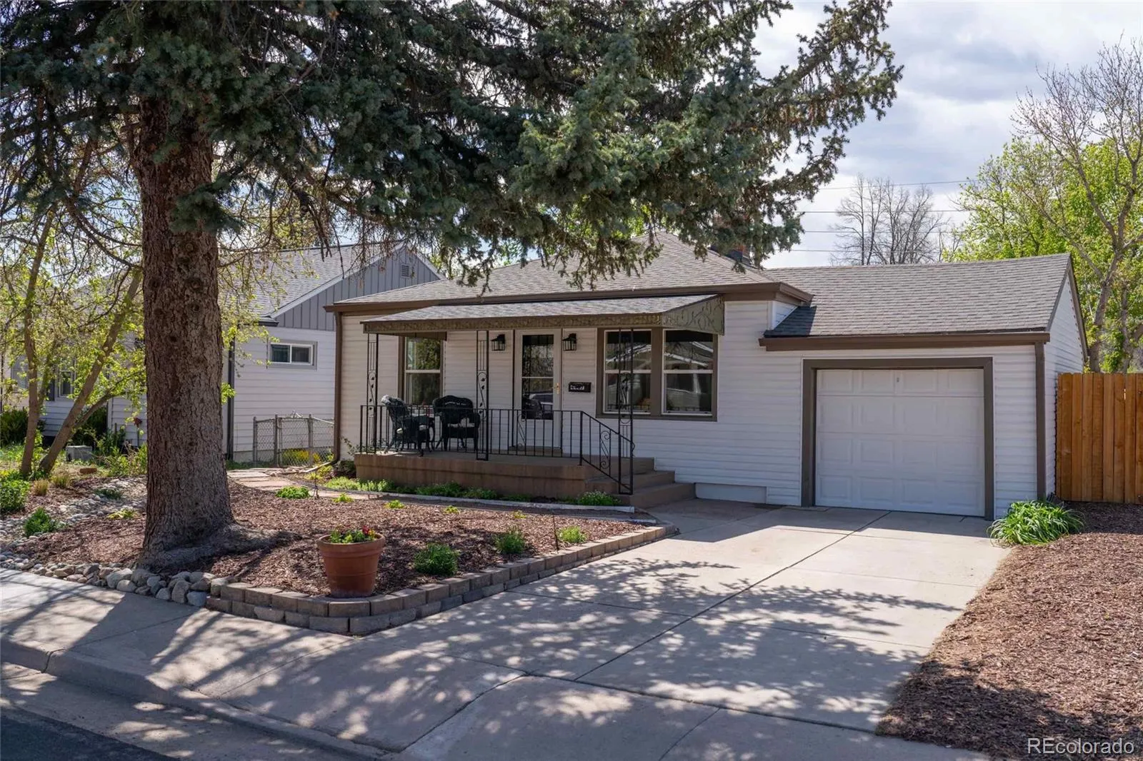 4437 S Bannock Street Englewood CO 80110 MLS #REC8808952 04282026231808 1600 0