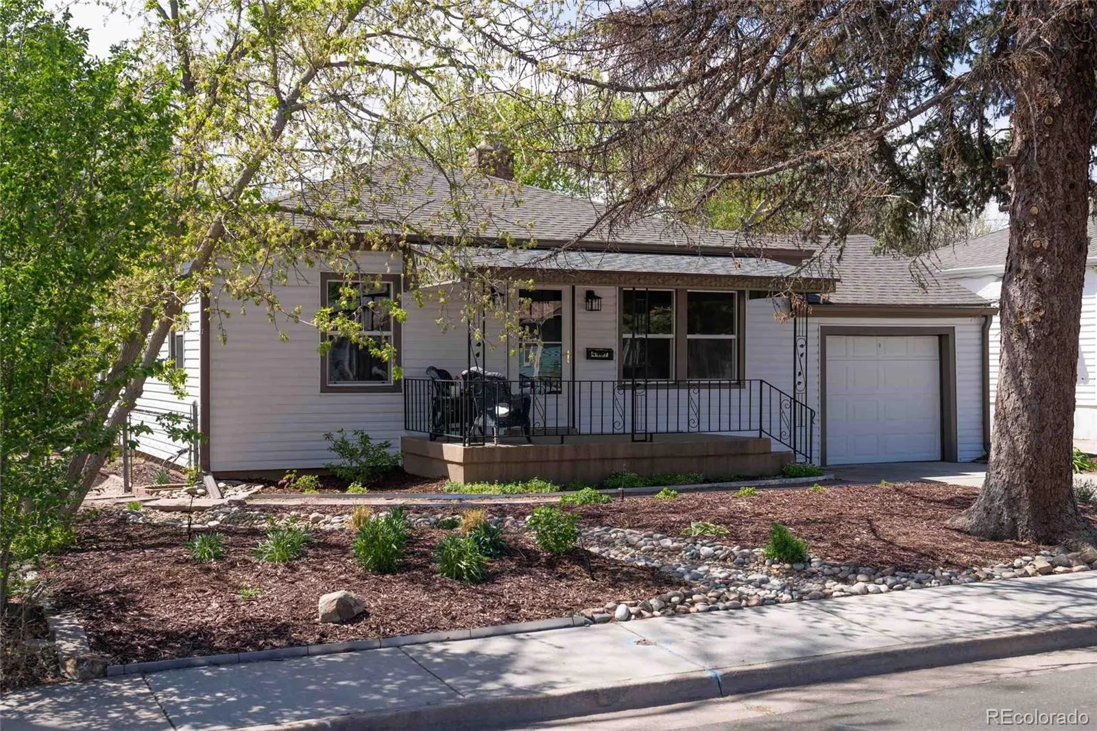4437 S Bannock Street Englewood CO 80110 MLS #REC8808952 04282026231808 1600 1