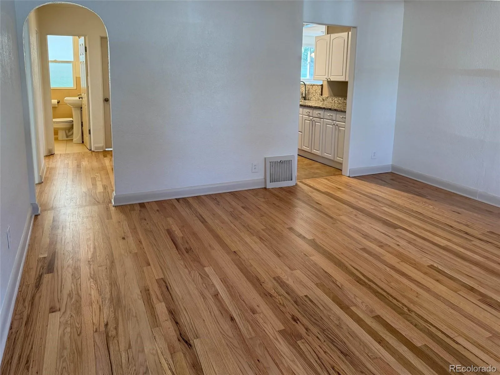4437 S Bannock Street Englewood CO 80110 MLS #REC8808952 04282026231808 1600 6