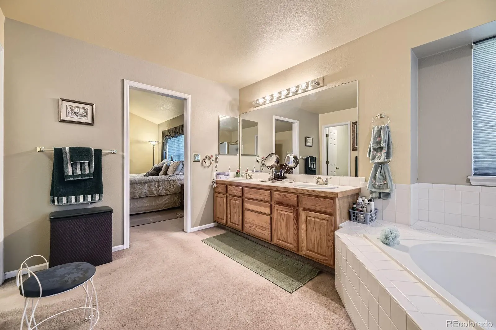 04102026012424 1600 17