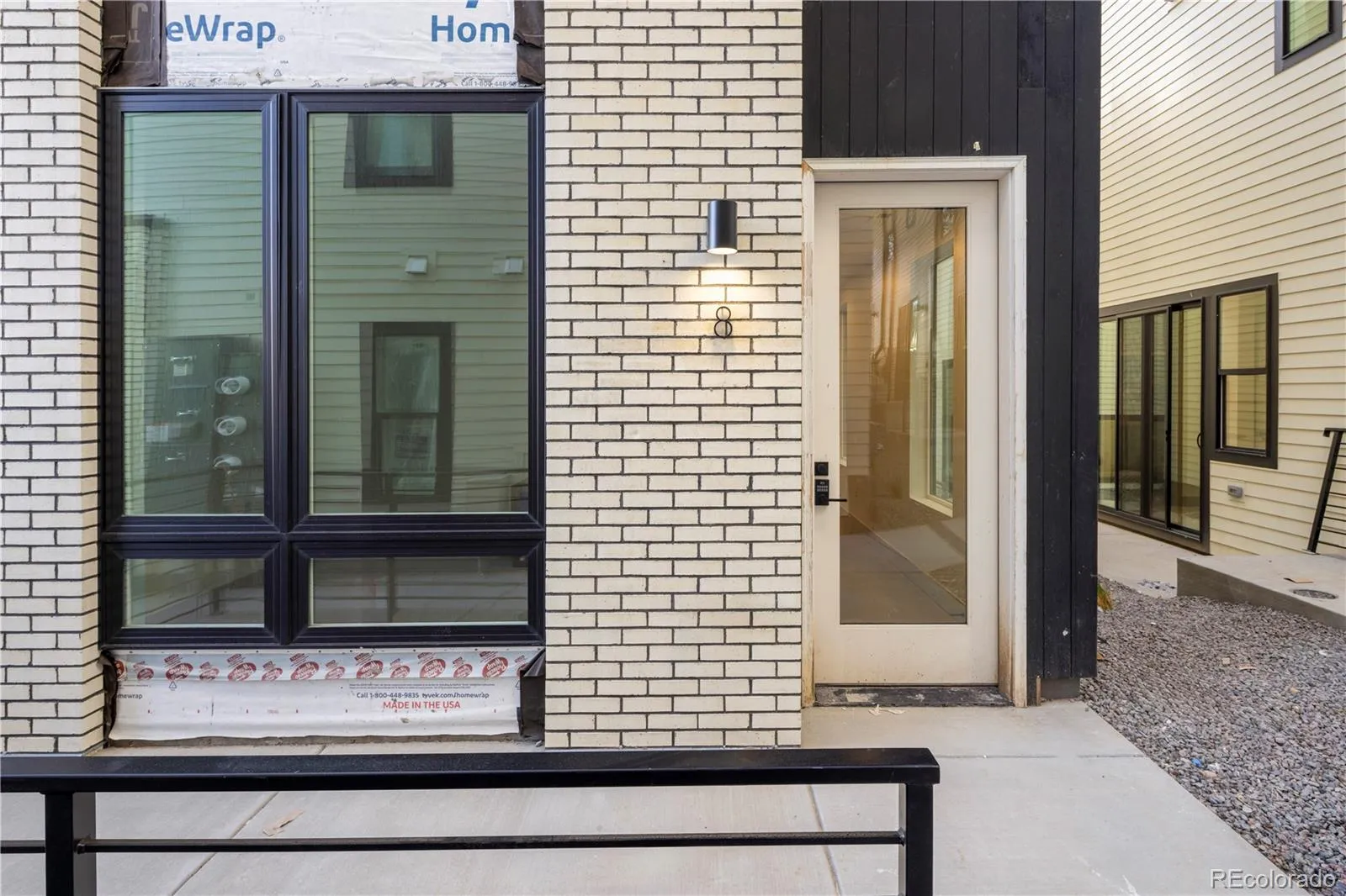 04072026172345 1600 1