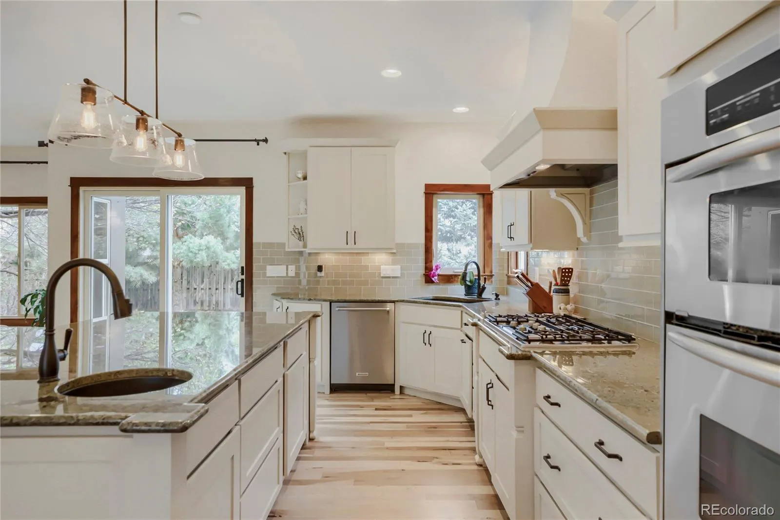 472 Durango Avenue Broomfield CO 80020 MLS #REC8811165 04262026235102 1600 2