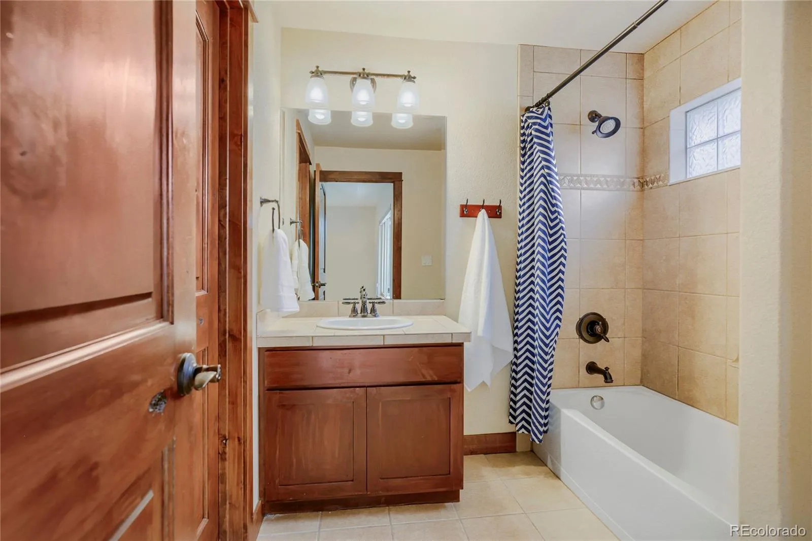 472 Durango Avenue Broomfield CO 80020 MLS #REC8811165 04262026235102 1600 26