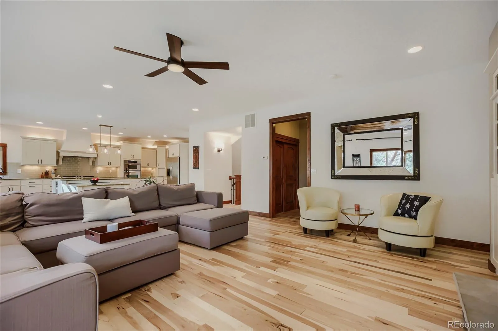 472 Durango Avenue Broomfield CO 80020 MLS #REC8811165 04262026235102 1600 6