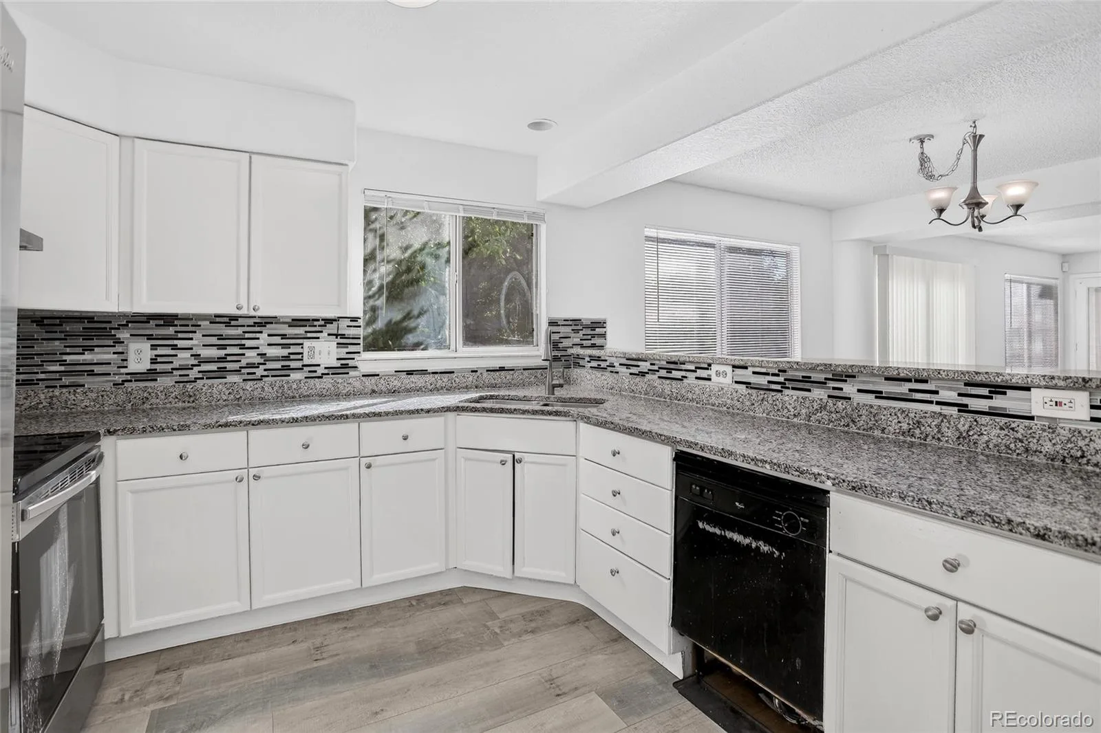4300 Danube Way Denver CO 80249 | MLS #REC8811166 09222026215803 1600 13
