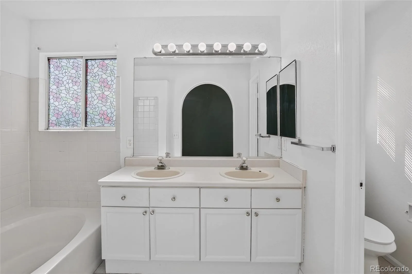 4300 Danube Way Denver CO 80249 | MLS #REC8811166 09222026215803 1600 31