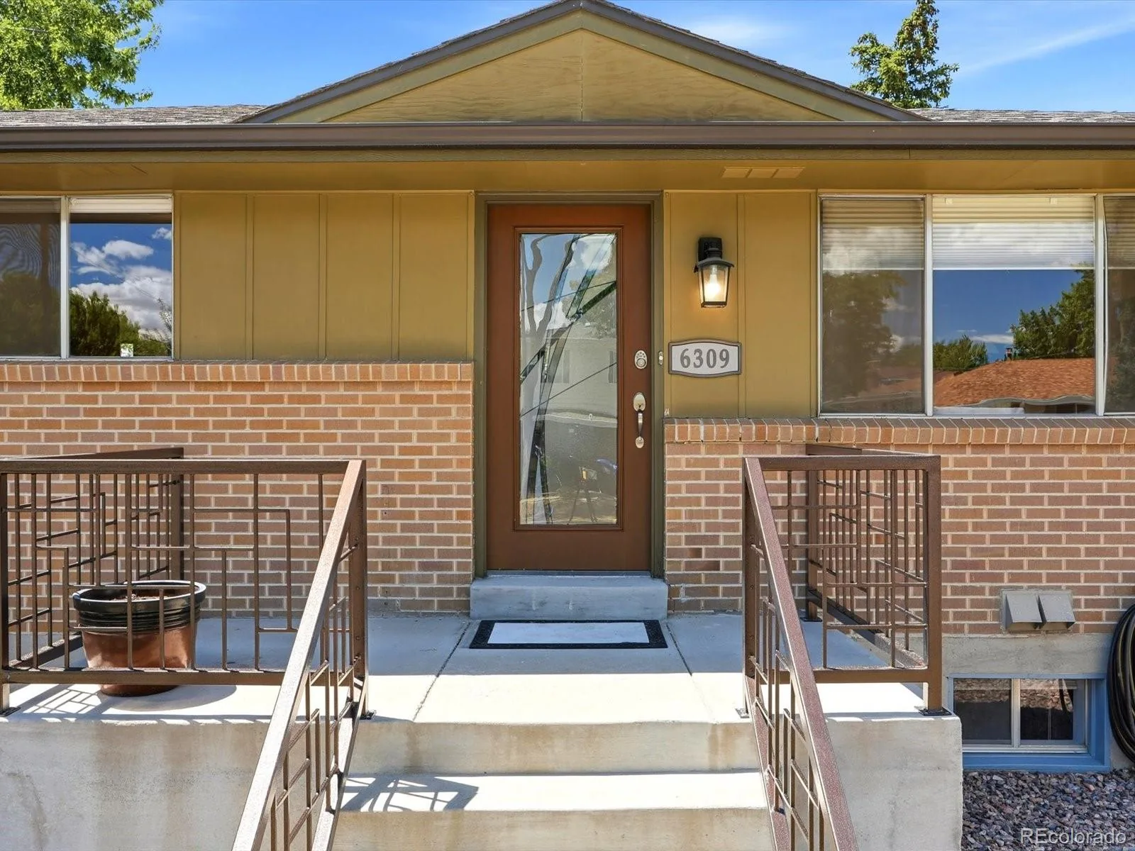 6309 Eaton Court Arvada CO 80003 | MLS #REC8814784 08012026005825 1600 1