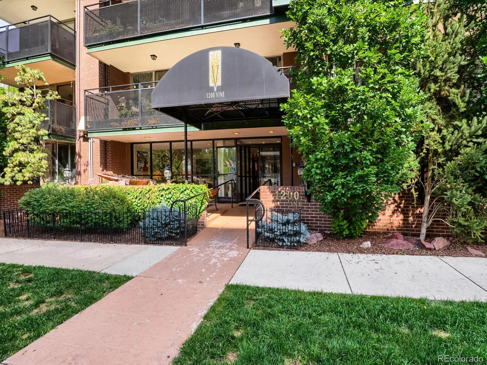 1200 Vine Street #4C Denver CO 80206 | MLS #REC8815955 08202026155822 1600 1