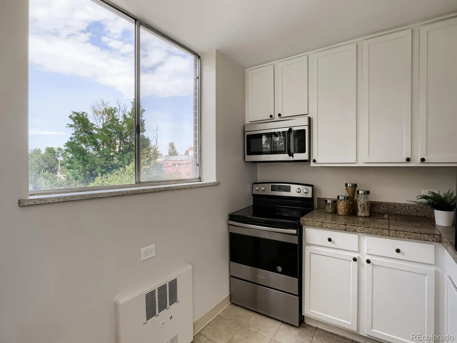 1200 Vine Street #4C Denver CO 80206 | MLS #REC8815955 08202026155822 1600 10