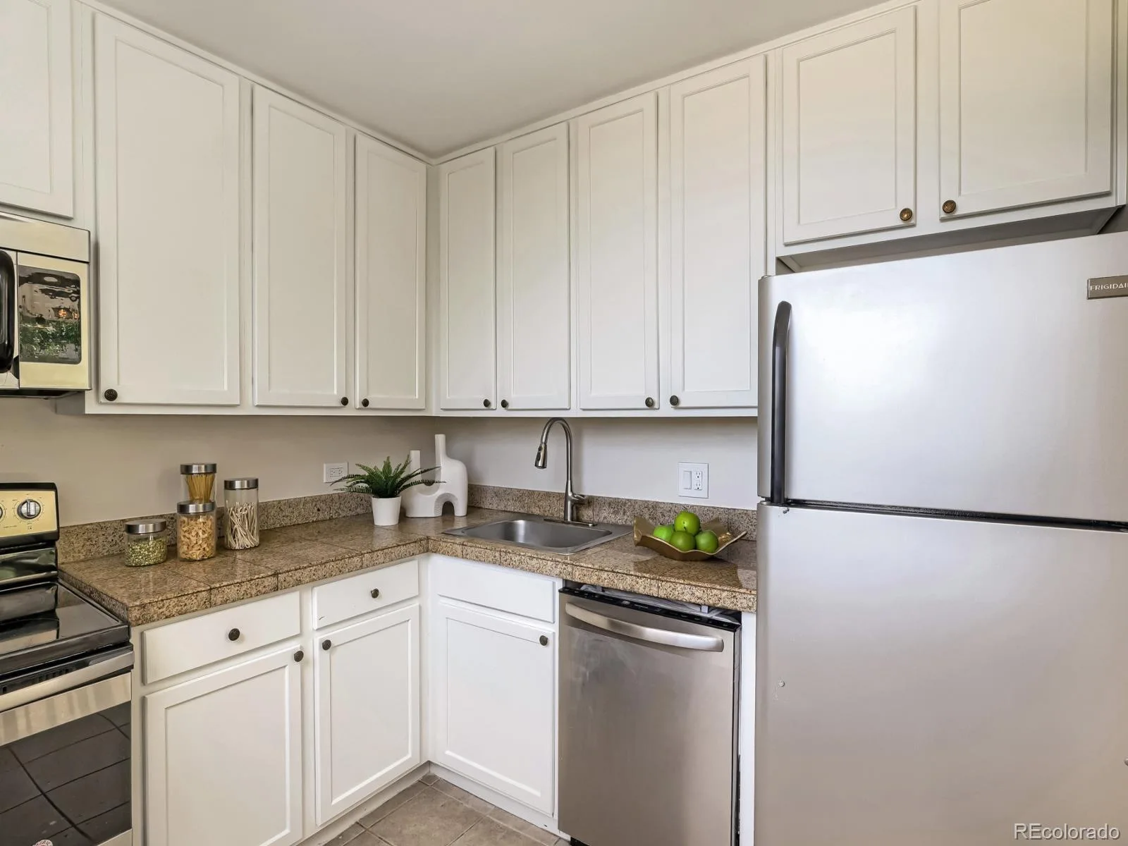 1200 Vine Street #4C Denver CO 80206 | MLS #REC8815955 08202026155822 1600 11