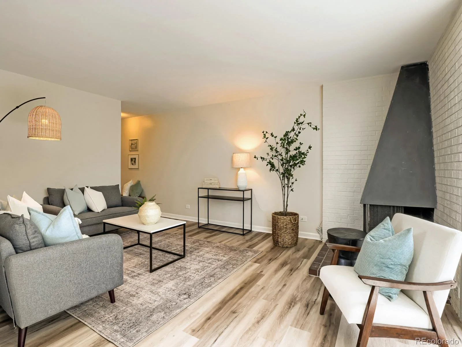 1200 Vine Street #4C Denver CO 80206 | MLS #REC8815955 08202026155822 1600 3