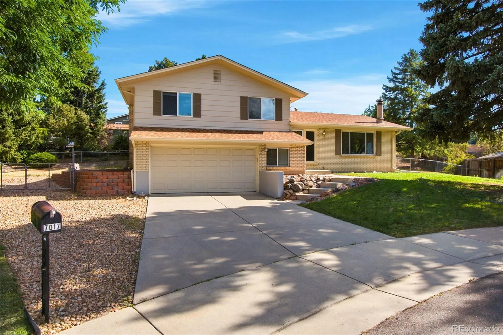 7017 S Quince Circle Centennial CO 80112 | MLS #REC8817803 07202026174931 1600 37