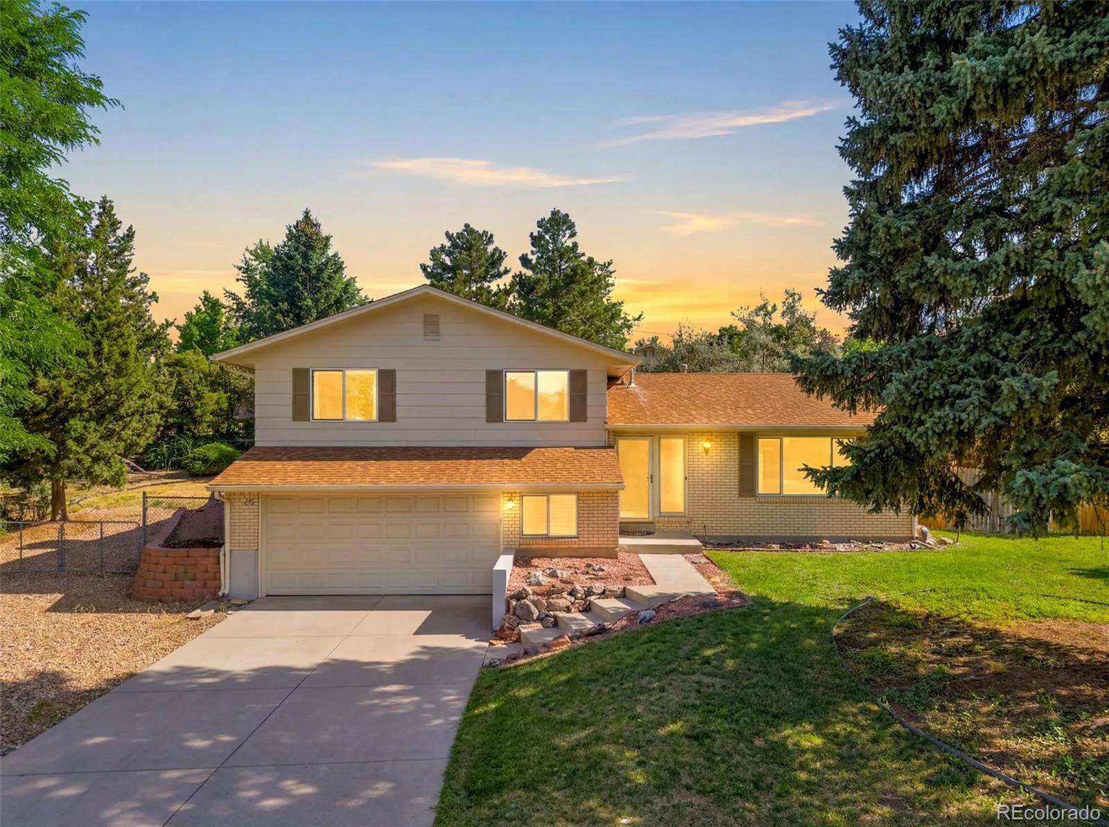7017 S Quince Circle Centennial CO 80112 | MLS #REC8817803 07202026174931 1600 49