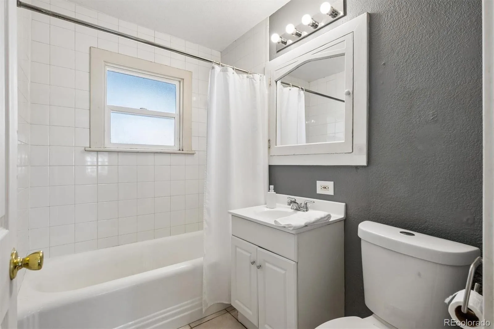 2835 W 4th Avenue Denver CO 80219 | MLS #REC8821339 07152026084534 1600 15