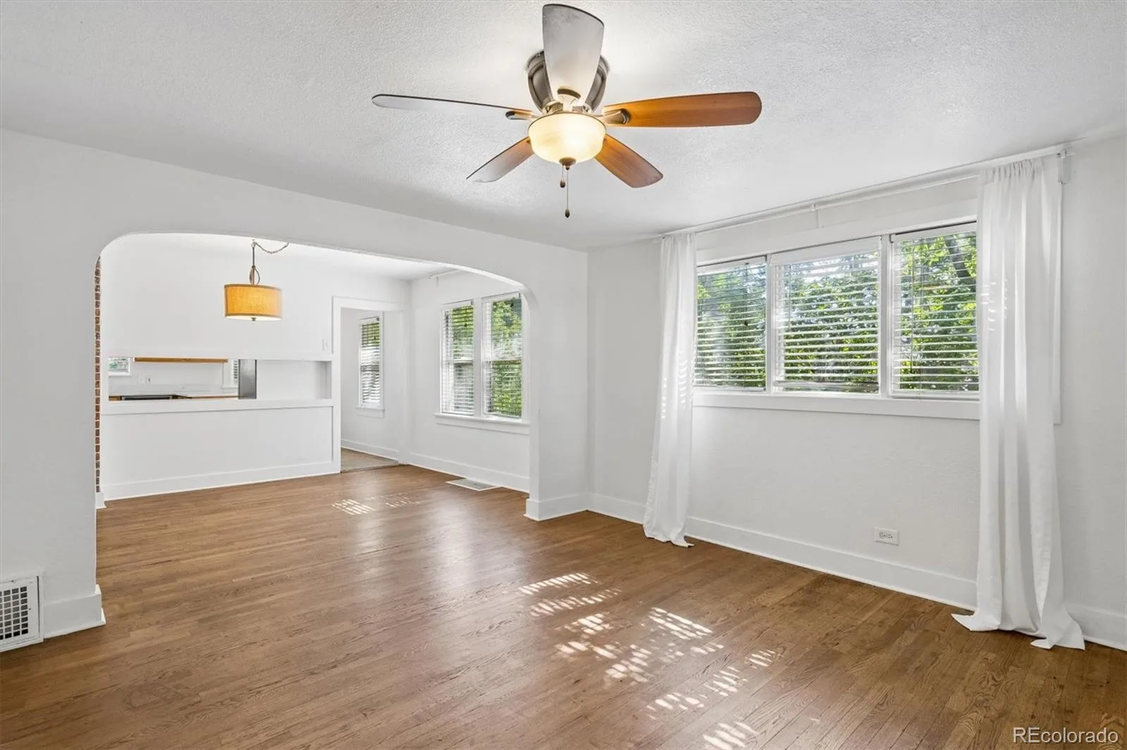 2835 W 4th Avenue Denver CO 80219 | MLS #REC8821339 07152026084534 1600 6