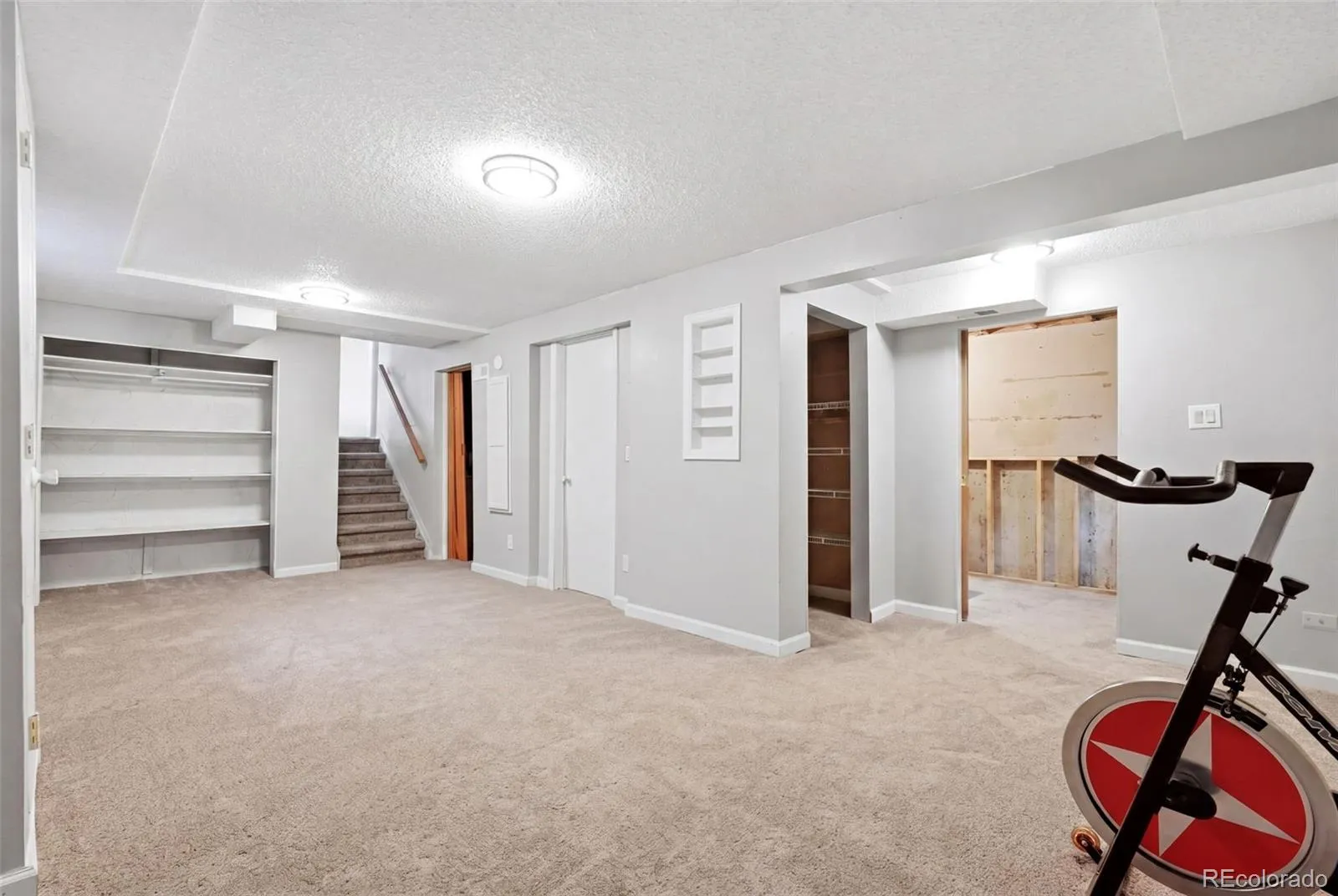 1581 S Fairplay Way Aurora CO 80012 MLS #REC8822492 05262026211901 1600 18