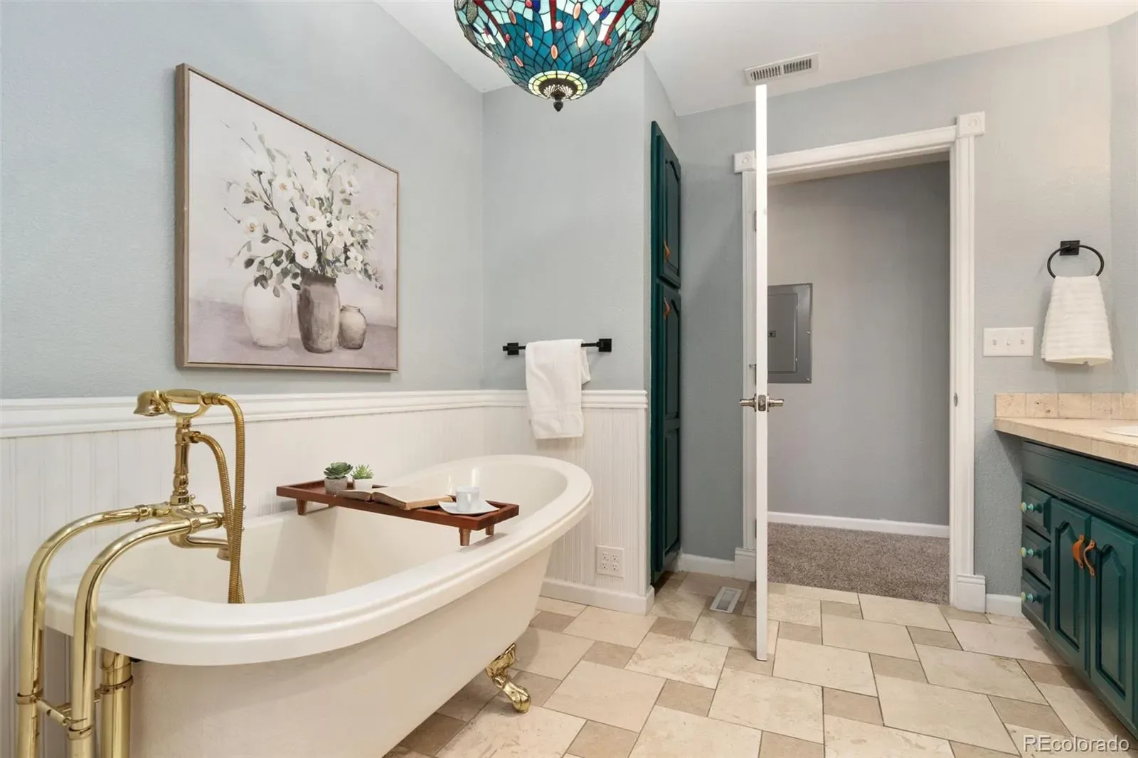 03292026022137 1600 14