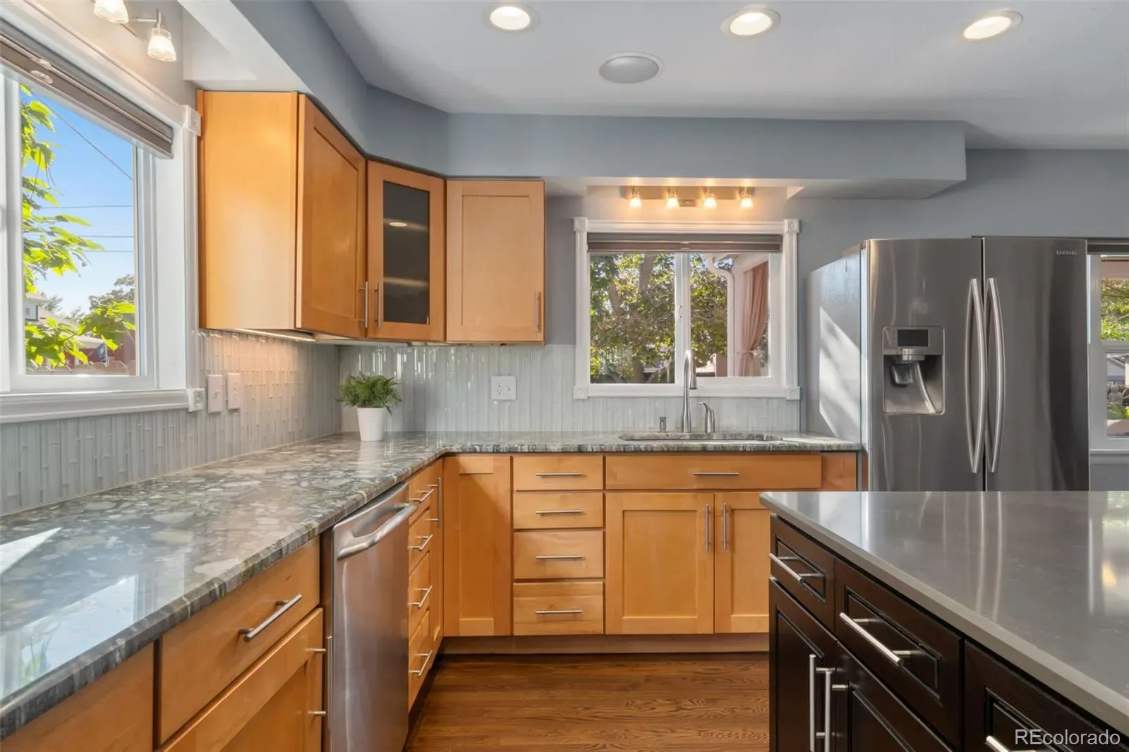 03292026022137 1600 21