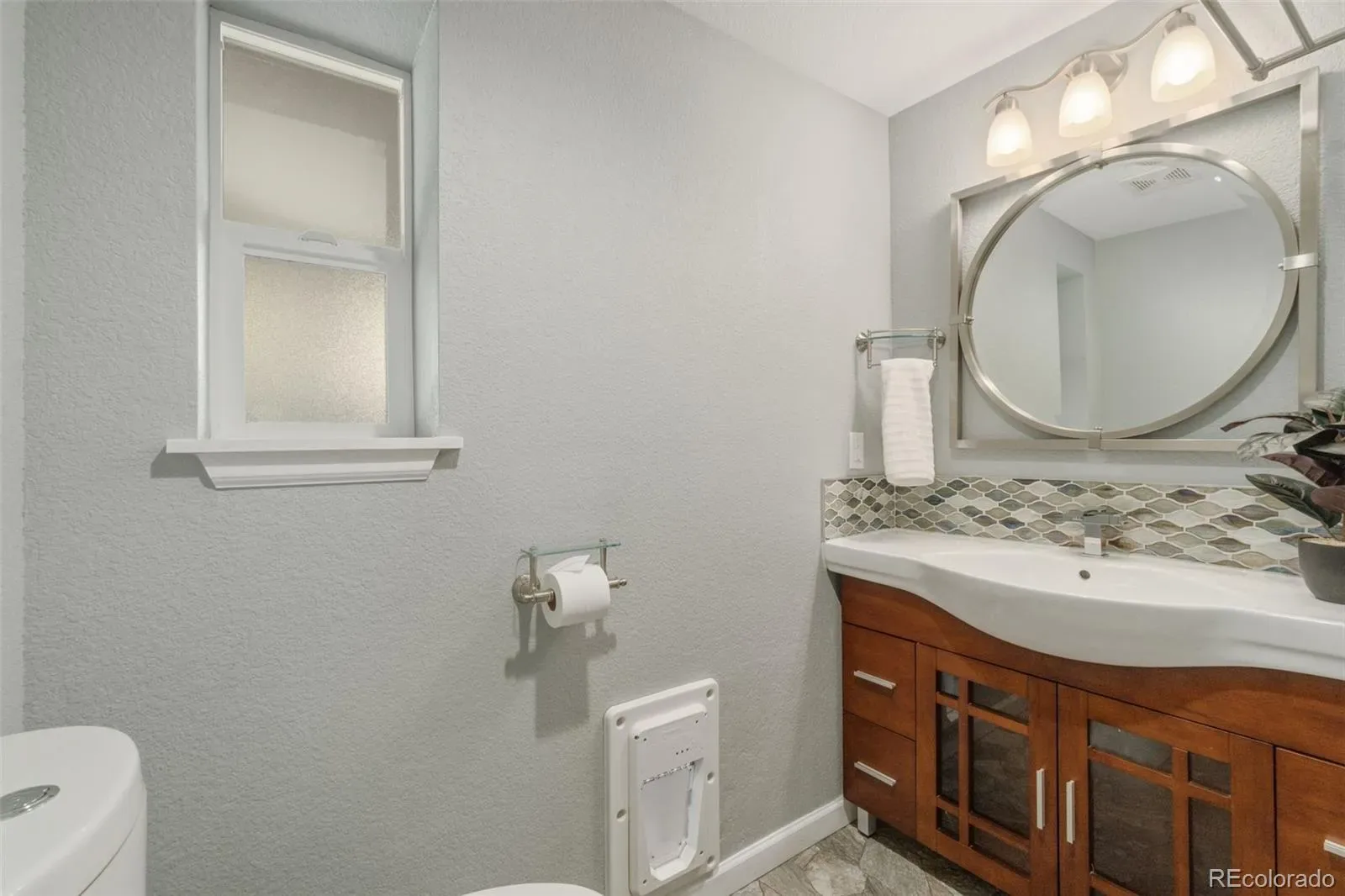 03292026022137 1600 25