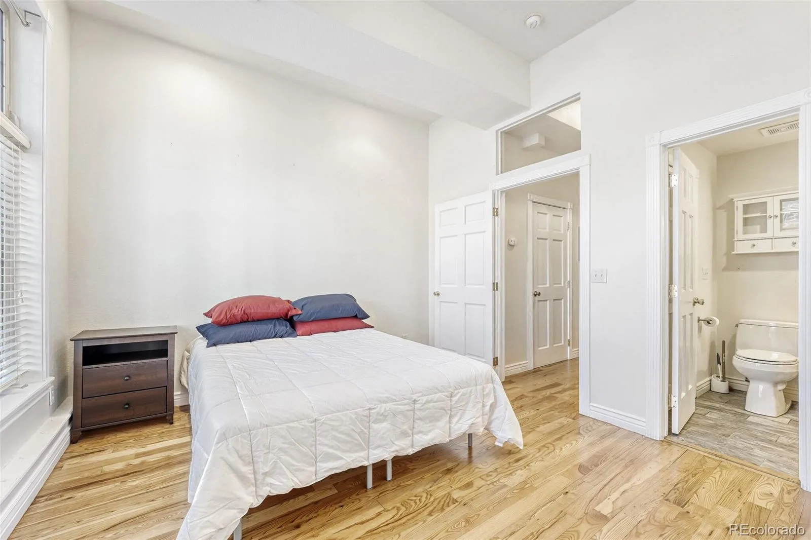 800 E 18th Avenue #107 Denver CO 80218 MLS #REC8828418 06032026223200 1600 23