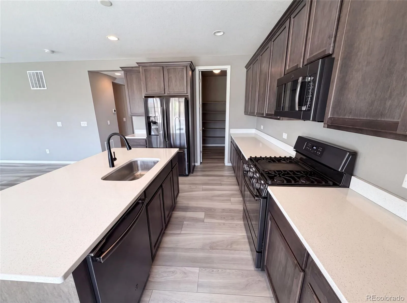 2450 Garganey Drive Castle Rock CO 80104 | MLS #REC8829275 07172026180823 1600 11