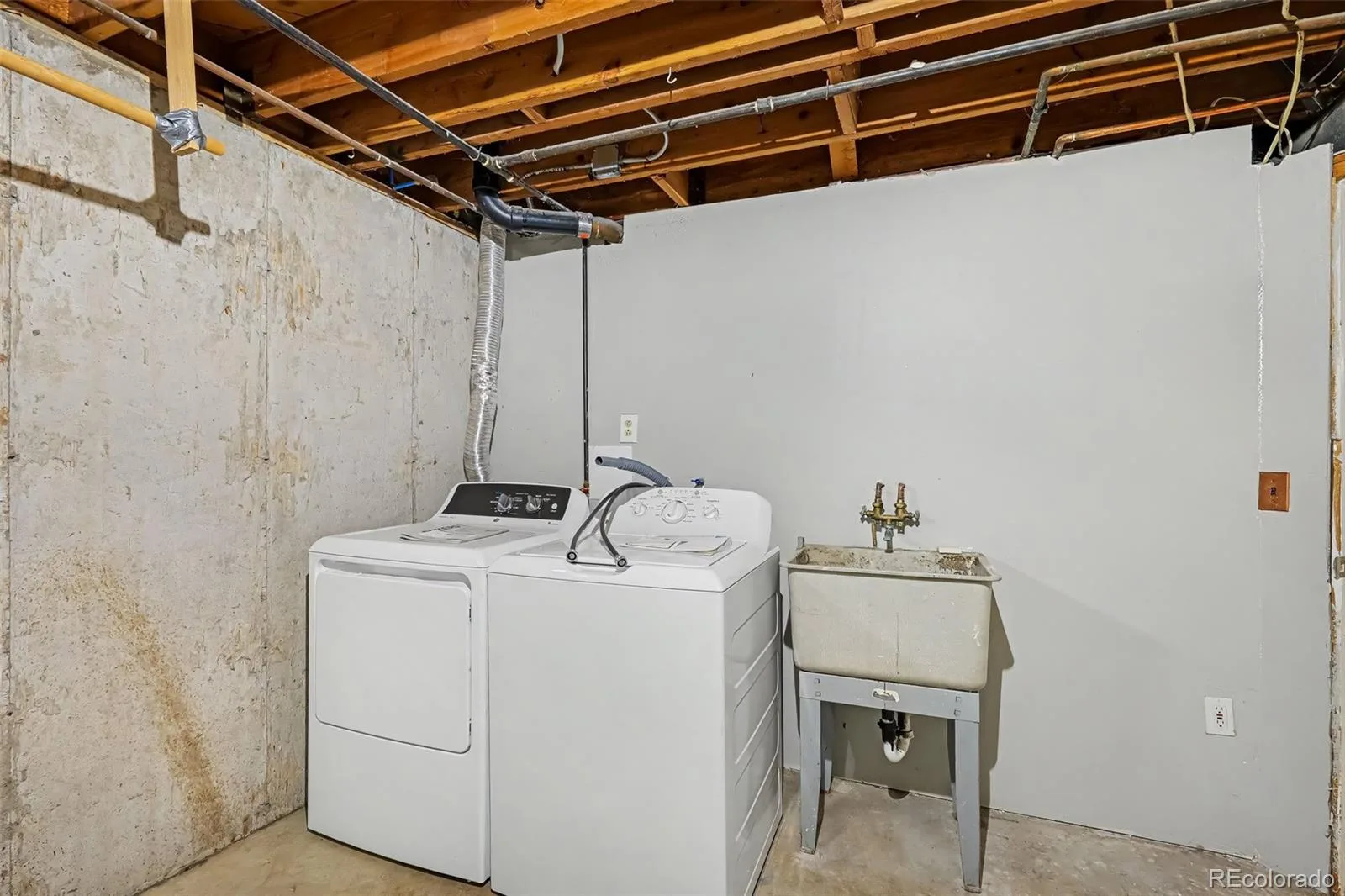 661 E Fremont Avenue Littleton CO 80122 | MLS #REC8830710 07292026002823 1600 27