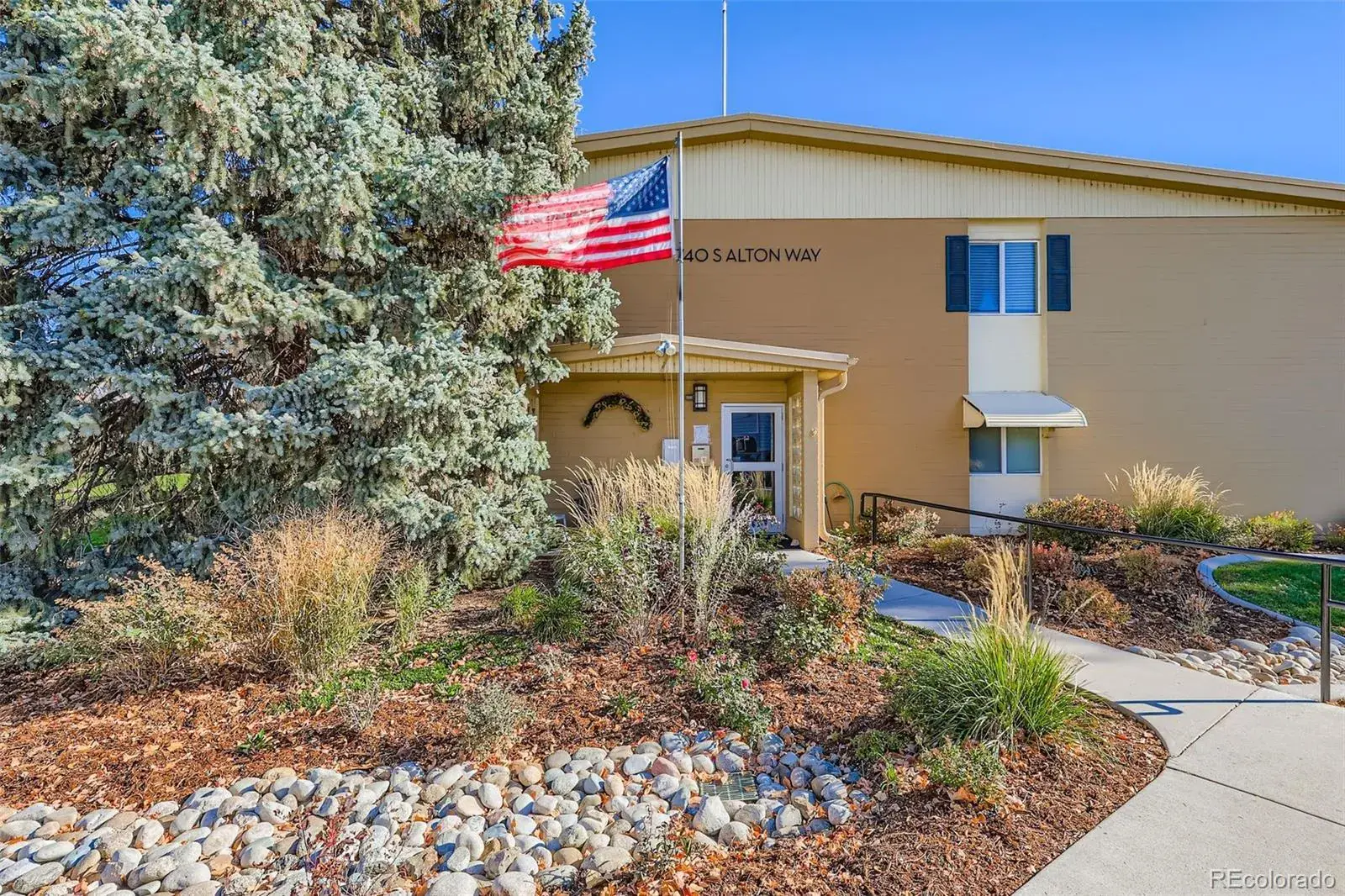 740 S Alton Way #2B Denver CO 80247 MLS #REC8830949 01012026203254 1600 1