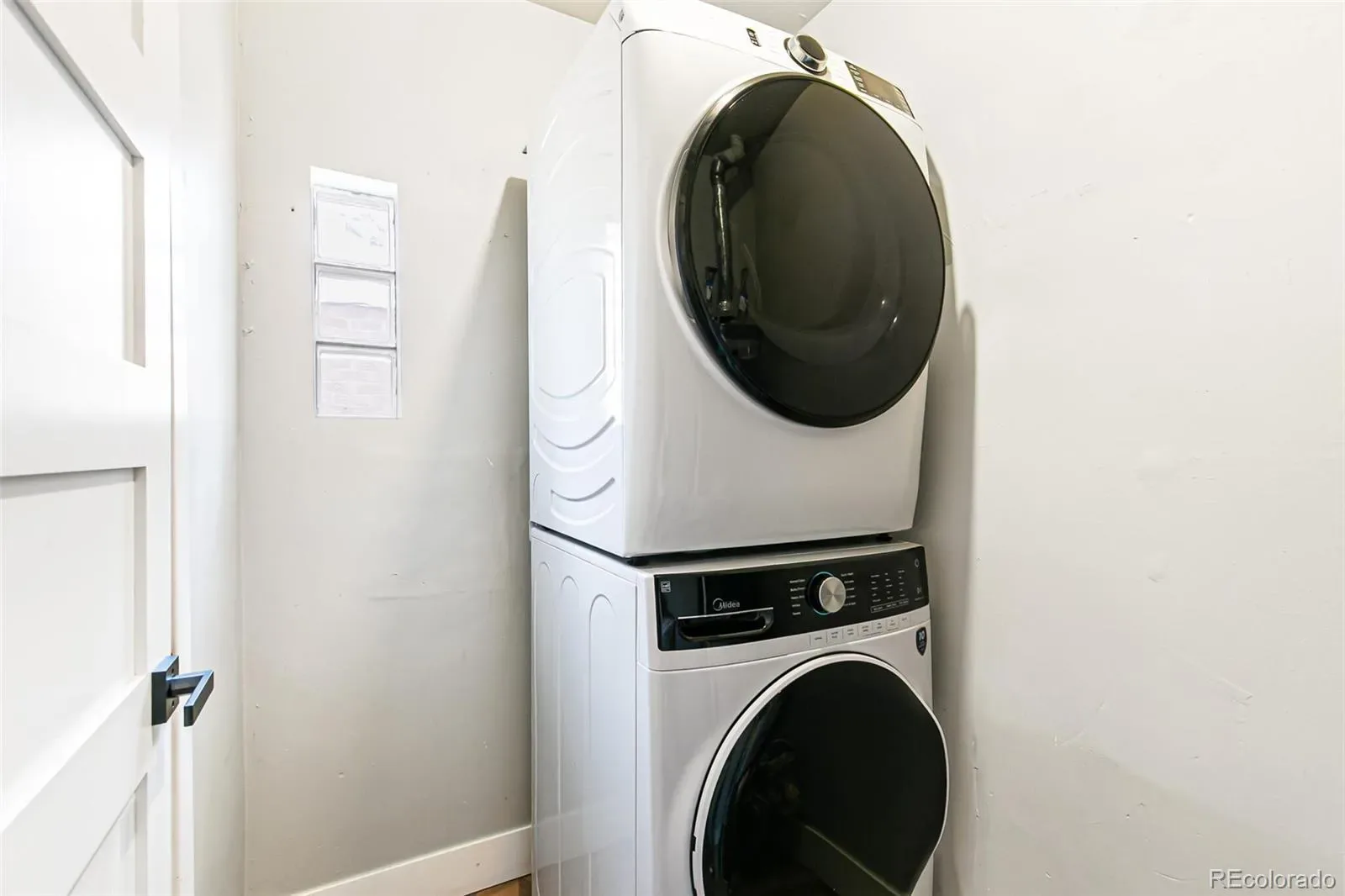 03282026000000 1600 20