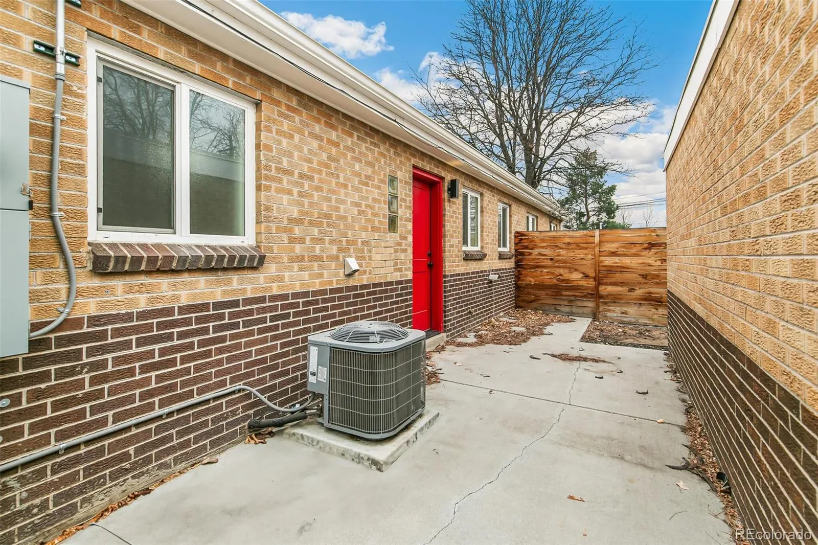 03282026000000 1600 21