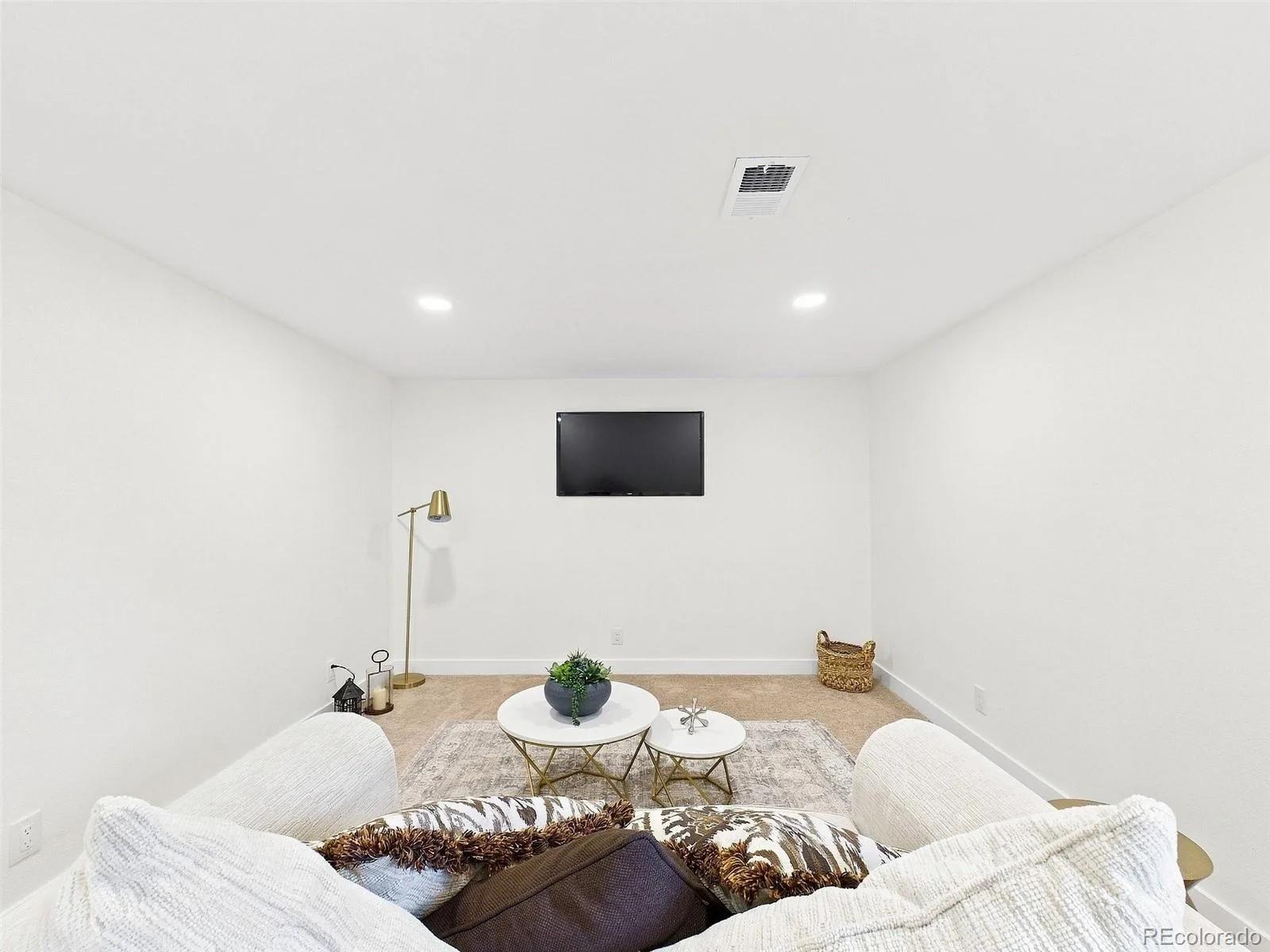 2361 S Holly Place Denver CO 80222 | MLS #REC8831250 08282026202005 1600 32