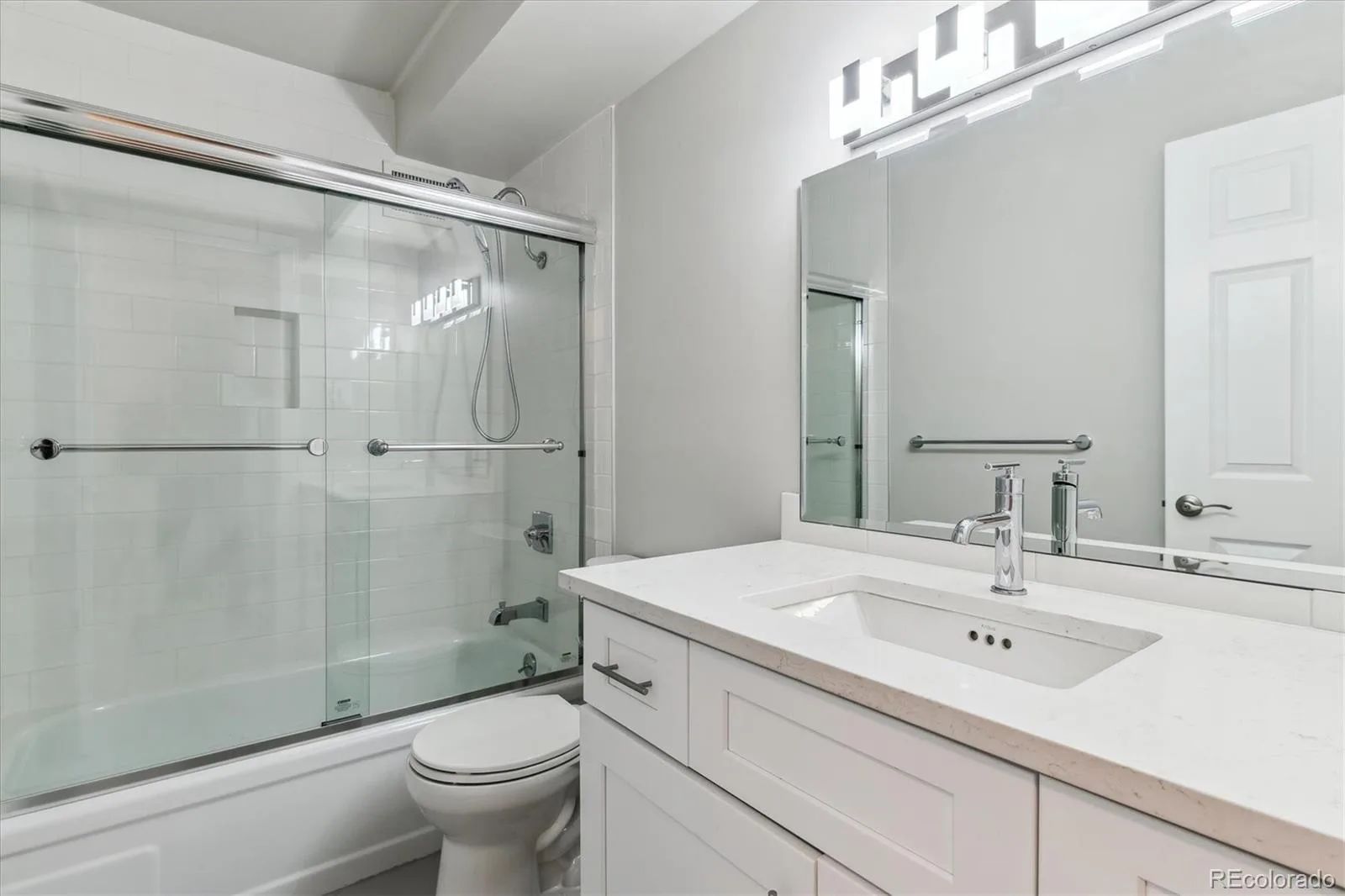 695 S Alton Way #5A Denver CO 80247 MLS #REC8834447 06132026063239 1600 19