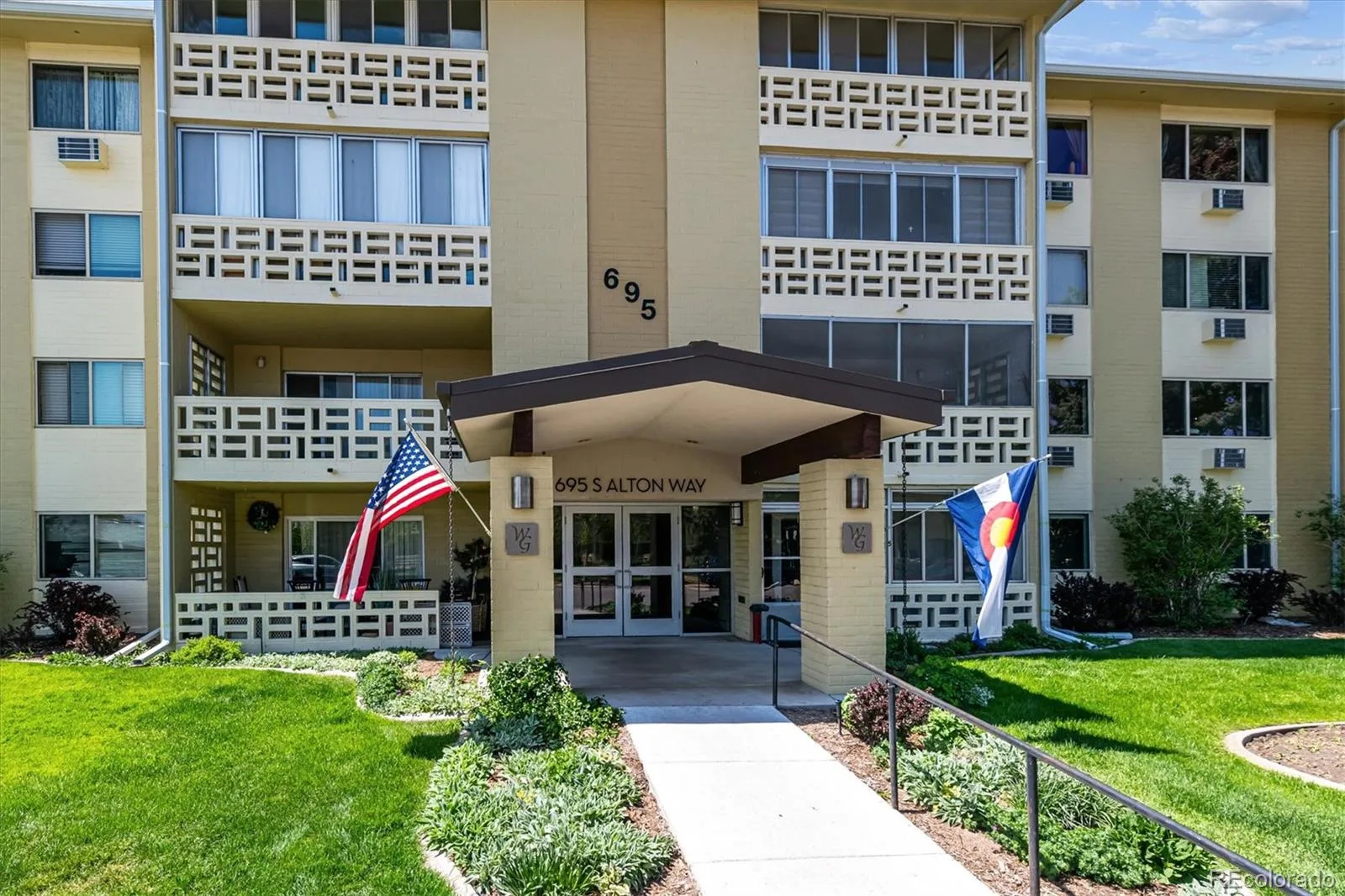 695 S Alton Way #5A Denver CO 80247 MLS #REC8834447 06132026063239 1600 36
