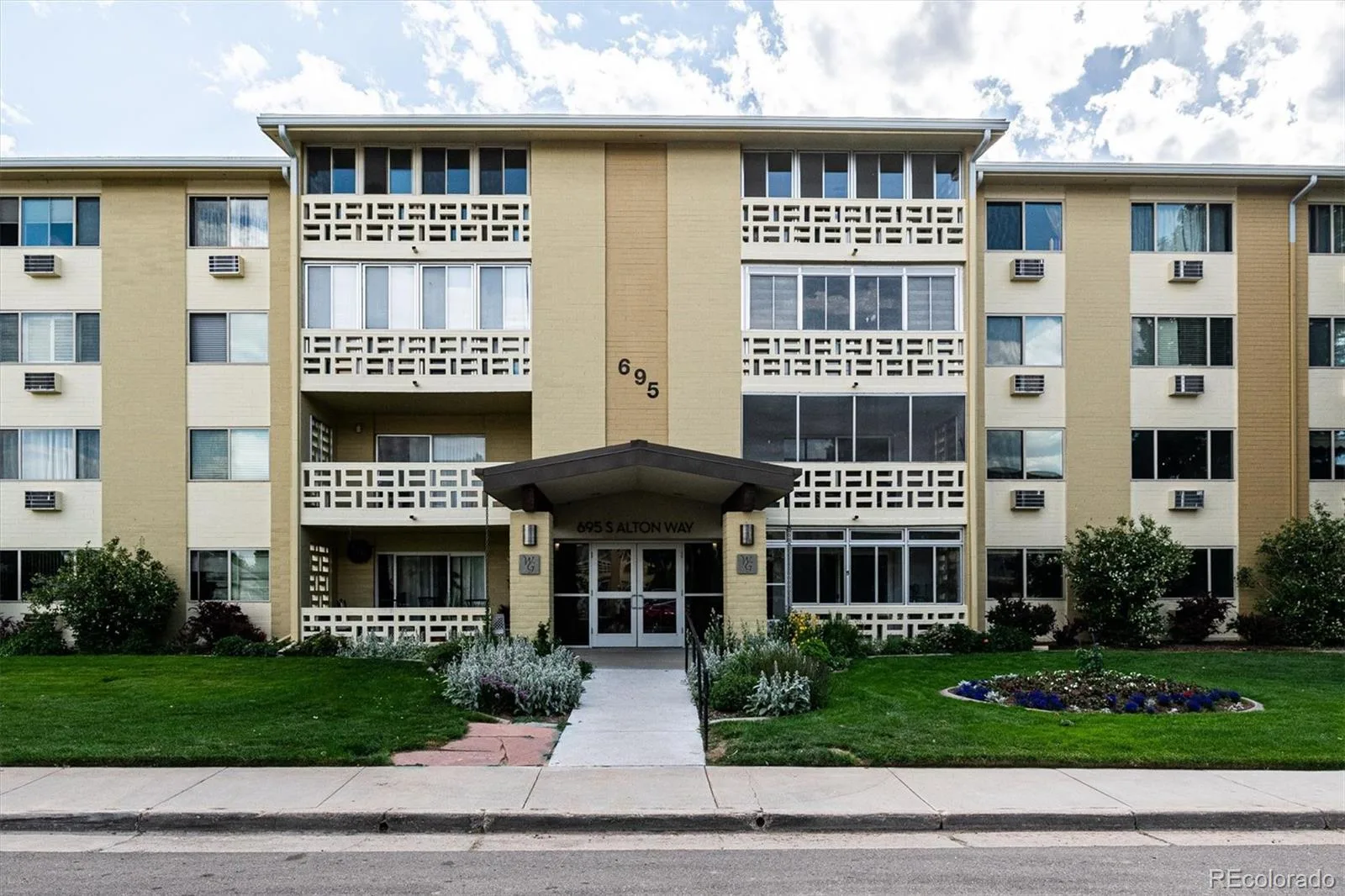 695 S Alton Way #5A Denver CO 80247 MLS #REC8834447 06132026063239 1600 4
