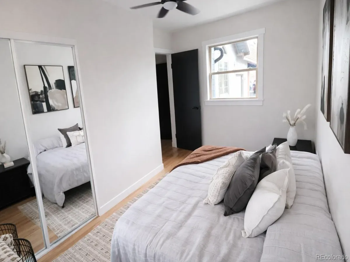 03242026004221 1200 12