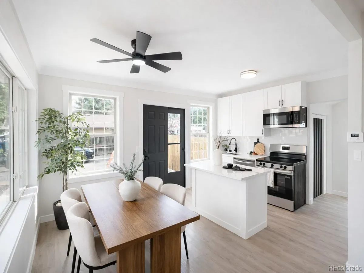 03242026004221 1200 7