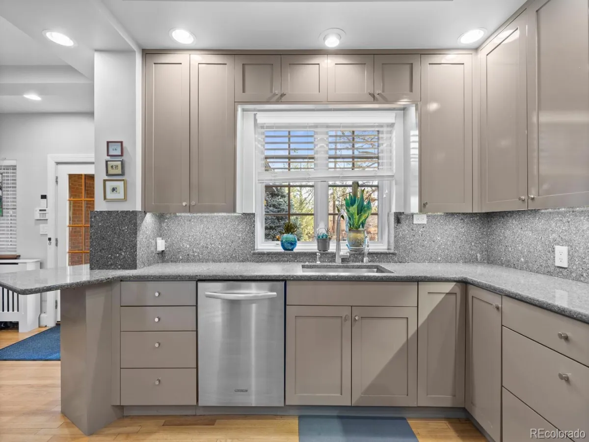 04092026214845 1200 12